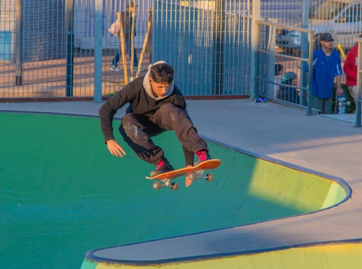 6876be98e8e1d_715_532!