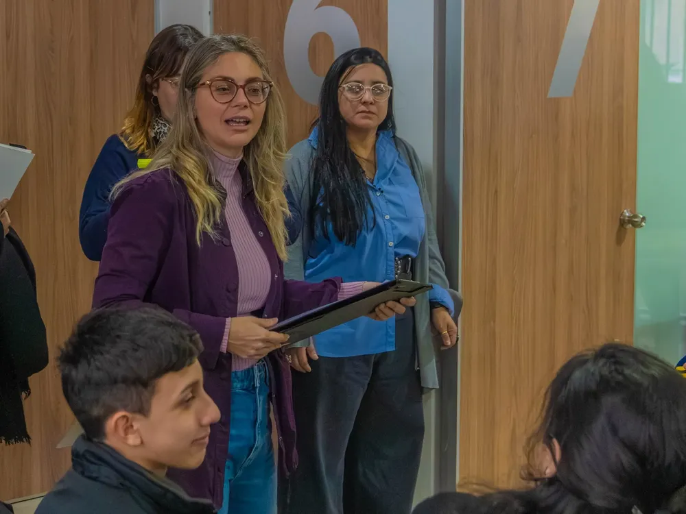 68a55995440f5_6-entrega-de-lentes-ver-para-aprender-ago2025