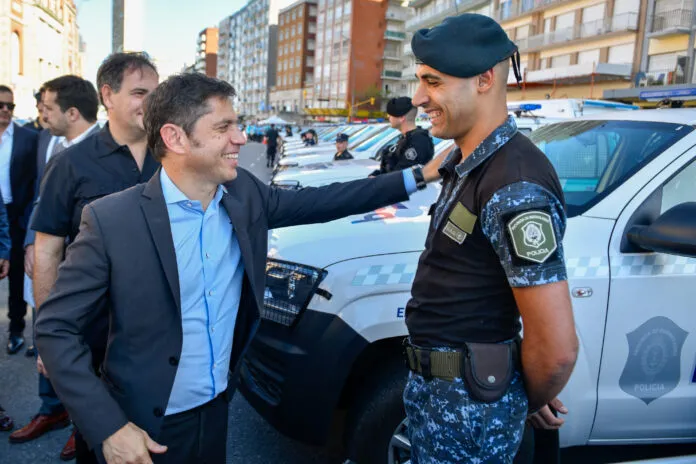 Kicillof-policia-696x464