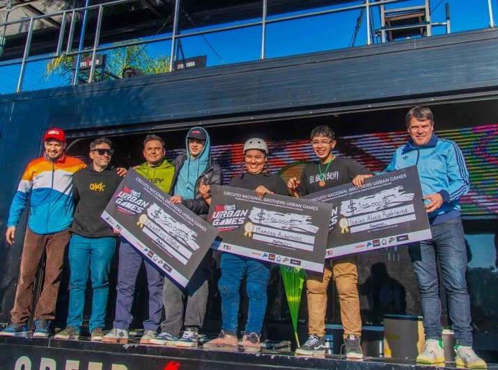 6876be86bb790_715_532!