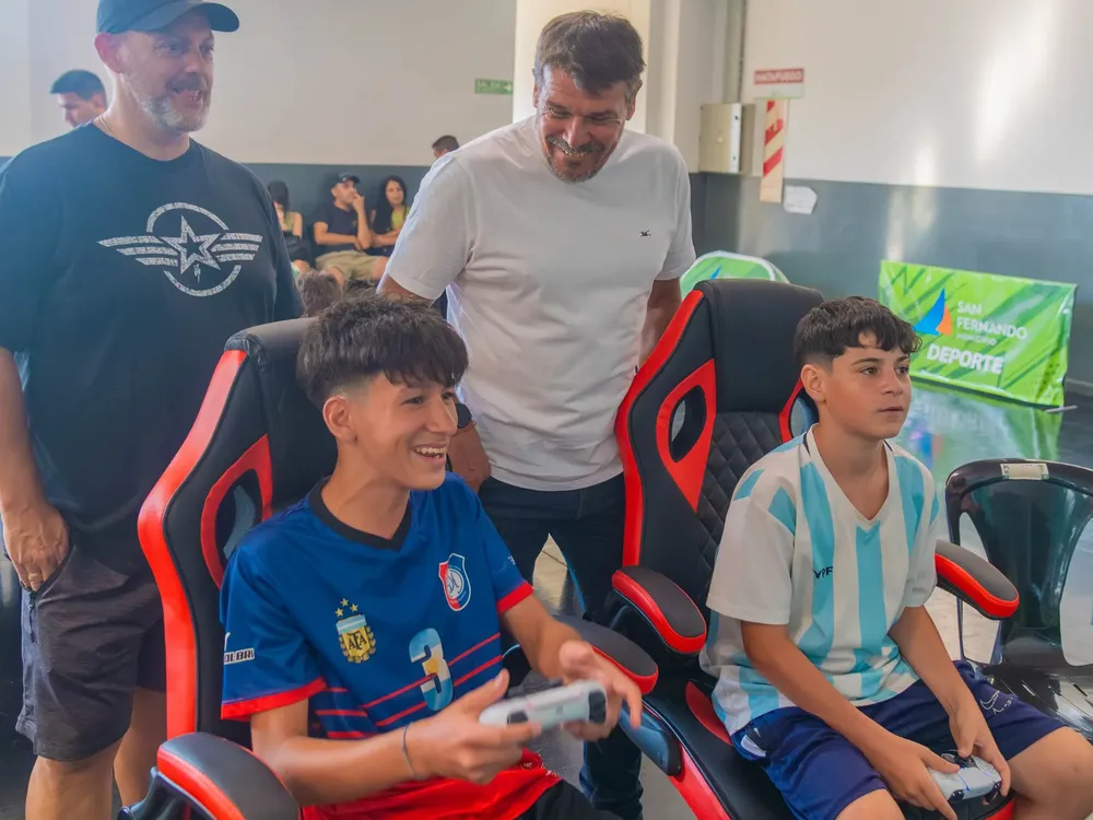 6970d6dd42a92_4-talleres-gaming-dj-san-fernando