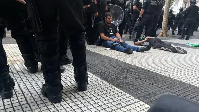 marcha-detenidos-696x392