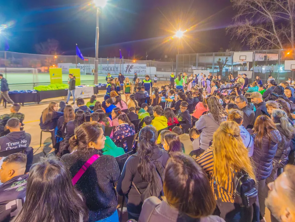 670438b5e102b_5-indumentaria-deportistas-federados-san-fernando